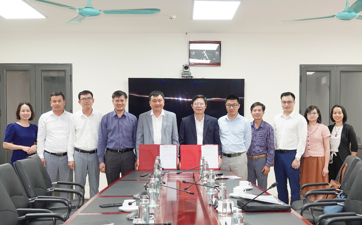 Cờ tướng trực tuyến
 ký kết hợp tác với Vườn quốc gia Xuân Thủy tỉnh Nam Định